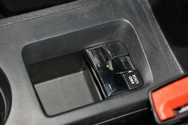 2014款Jeep自由客2.4L运动版