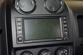 2014款Jeep自由客2.4L运动版