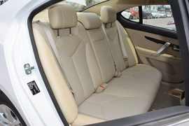 2014款长安睿骋1.8T自动精英周年版