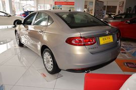 2015款菲亚特菲翔1.4T自动悦享版