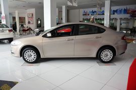 2015款菲亚特菲翔1.4T自动悦享版