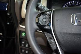 2015款本田奥德赛2.4L豪华版