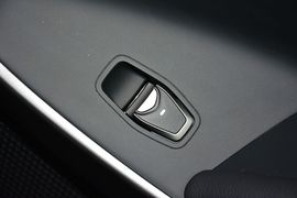 2013款现代格锐3.0L手自一体舒适版