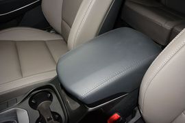2013款现代格锐3.0L手自一体舒适版