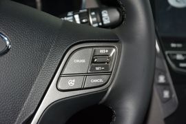 2013款现代格锐3.0L手自一体舒适版