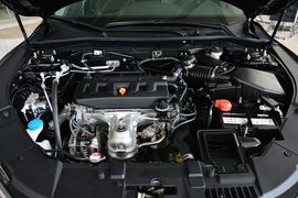 2015款本田雅阁2.0L