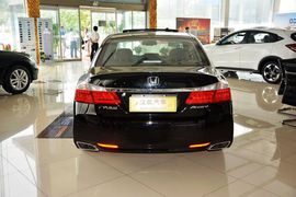2015款本田雅阁2.0L