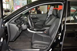 2015款本田雅阁2.0L