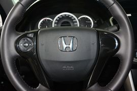 2015款本田雅阁2.0L