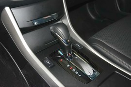 2015款本田雅阁2.0L