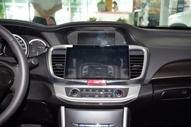 2015款本田雅阁2.0L
