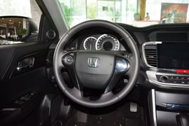2015款本田雅阁2.0L