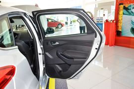 2015款福特福克斯两厢1.5L