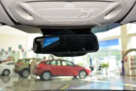 2015款福特福克斯两厢1.5L
