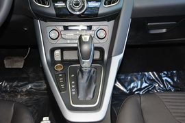 2015款福特福克斯两厢1.5L