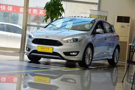 2015款福特福克斯两厢1.5L
