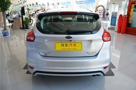 2015款福特福克斯两厢1.5L