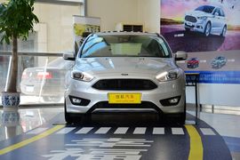 2015款福特福克斯两厢1.5L
