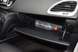 2015款菲亚特菲翔1.4T自动劲享版到店实拍