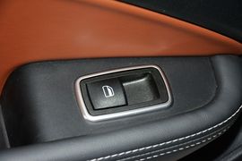 2015款菲亚特菲翔1.4T自动劲享版