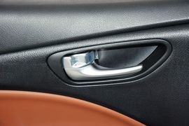 2015款菲亚特菲翔1.4T自动劲享版