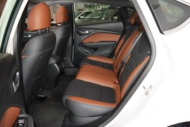 2015款菲亚特菲翔1.4T自动劲享版