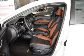 2015款菲亚特菲翔1.4T自动劲享版