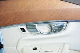 2015款沃尔沃XC90