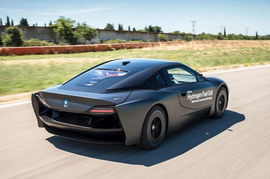 宝马i8氢燃料电池试验车