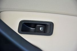 2015款斯柯达昕锐1.6L自动智选型