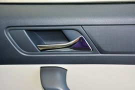 2015款斯柯达昕锐1.6L自动智选型