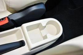 2015款斯柯达昕锐1.6L自动智选型