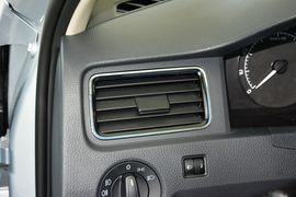 2015款斯柯达昕锐1.6L自动智选型