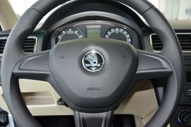 2015款斯柯达昕锐1.6L自动智选型