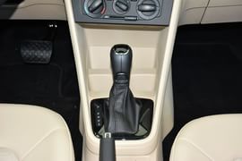 2015款斯柯达昕锐1.6L自动智选型