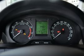 2015款斯柯达昕锐1.6L自动智选型