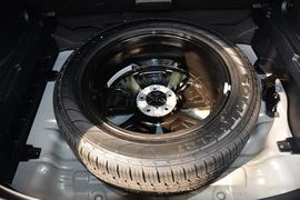 2015款起亚智跑2.0L自动两驱版GLS