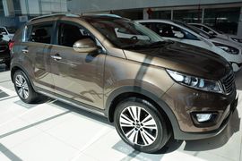 2015款起亚智跑2.0L自动两驱版GLS