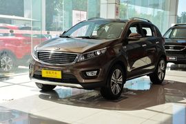 2015款起亚智跑2.0L自动两驱版GLS