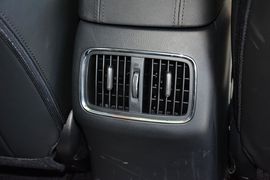 2015款起亚智跑2.0L自动两驱版GLS