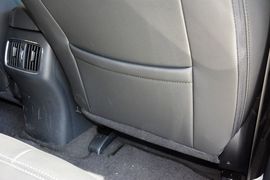 2015款起亚智跑2.0L自动两驱版GLS