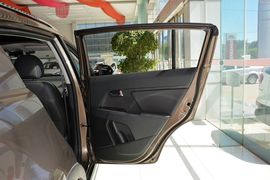2015款起亚智跑2.0L自动两驱版GLS