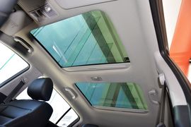 2015款起亚智跑2.0L自动两驱版GLS