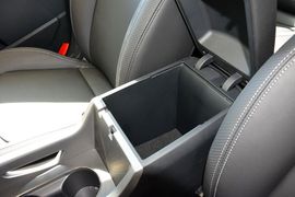 2015款起亚智跑2.0L自动两驱版GLS