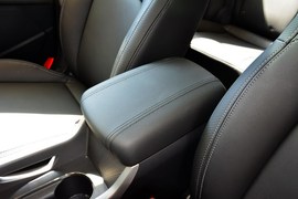 2015款起亚智跑2.0L自动两驱版GLS