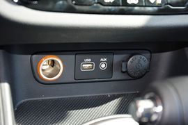 2015款起亚智跑2.0L自动两驱版GLS