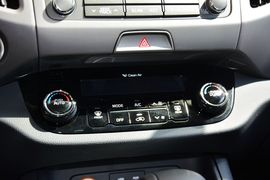 2015款起亚智跑2.0L自动两驱版GLS