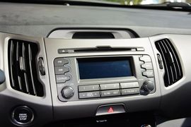 2015款起亚智跑2.0L自动两驱版GLS