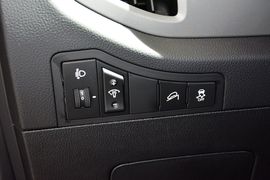 2015款起亚智跑2.0L自动两驱版GLS
