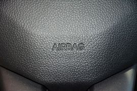 2015款起亚智跑2.0L自动两驱版GLS